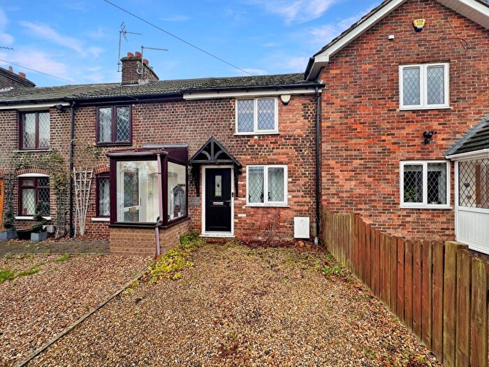 2 Bedroom Terraced House For Sale In Chaul End Road, Caddington, LU1