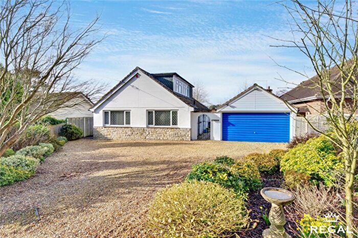 3 Bedroom Bungalow For Sale In Woolsbridge Road, Ashley Heath, Ringwood, BH24