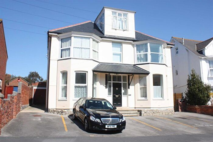 1 Bedroom Apartment To Rent In Carlton Road South, Weymouth, DT4