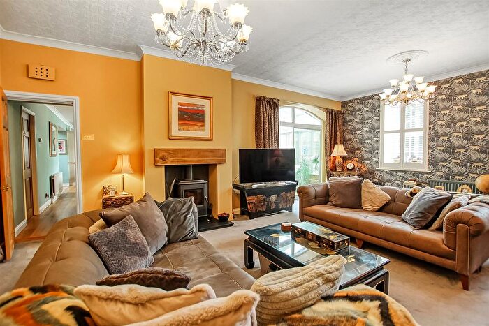 6 Bedroom Detached House For Sale In Winston Road, Staindrop, Darlington, DL2