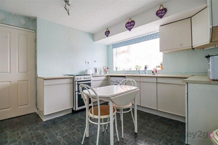 2 Bedroom Semi-Detached House For Sale In Cedar Close, Eckington, Sheffield, S21