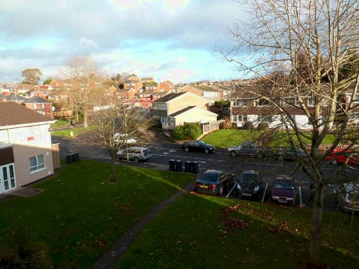 1 Bedroom Flat To Rent In Woodwater Lane, Exeter, EX2