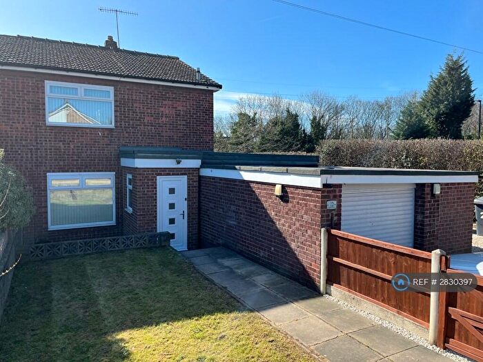 4 Bedroom Semi-Detached House To Rent In Howarth Road, Rotherham, S60