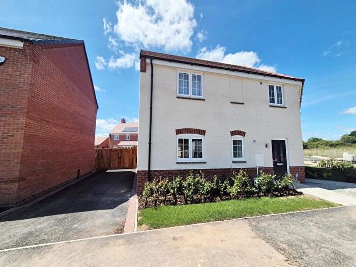 2 Bedroom House To Rent In Begonia Drive, Hugglescote, LE67