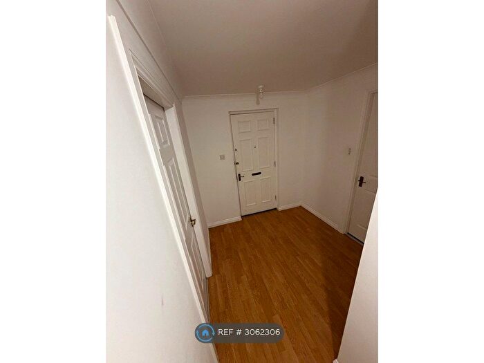 2 Bedroom Flat To Rent In Abbey Mill, Stirling, FK8