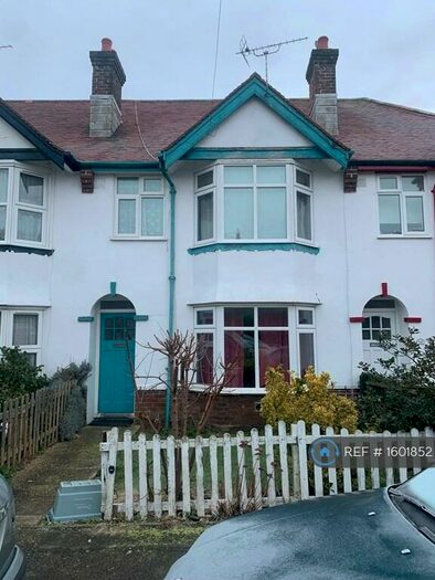 3 Bedroom Terraced House To Rent In Priory Close, Southampton, SO17