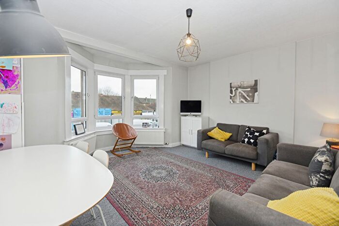 2 Bedroom Flat For Sale In /, Dumbarton Road, Scotstoun, G14