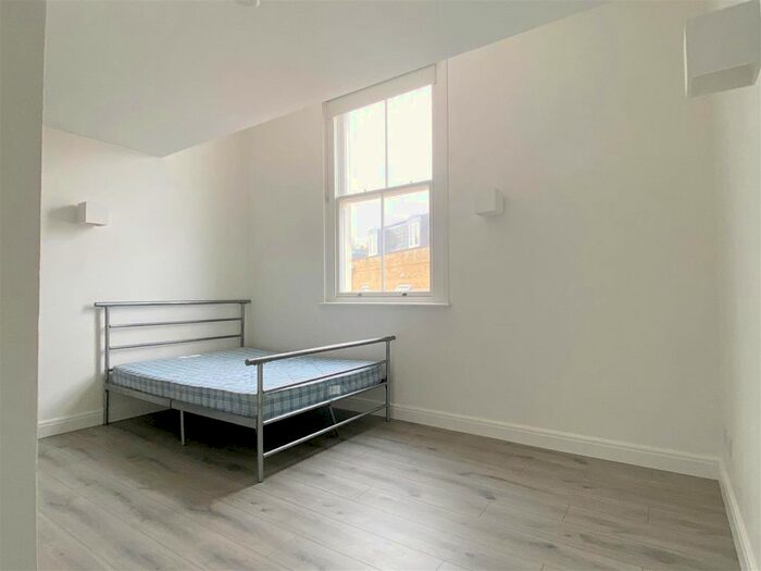 Studio To Rent In Buckingham Place, Brighton, BN1