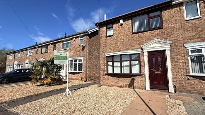 2 Bedroom End Of Terrace House For Sale In Westacre, Bucknall, Stoke-on-trent, Staffordshire, ST1