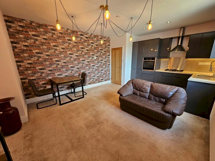 1 Bedroom Flat To Rent In Malpas Road, Newport, NP20