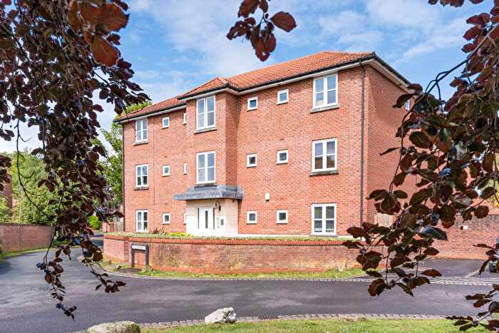2 Bedroom Flat For Sale In Royal Victoria Park, Brentry, Bristol, BS10