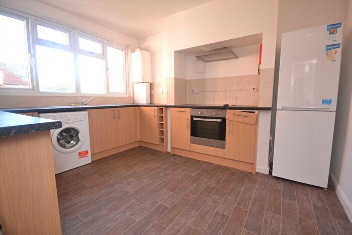 3 Bedroom Terraced House To Rent In Erleigh Road, Reading, RG1