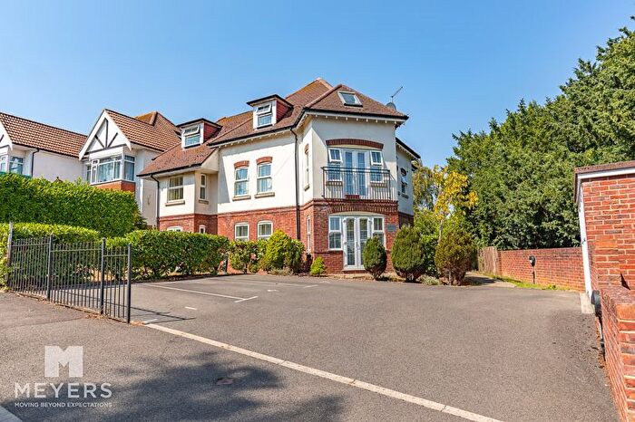 1 Bedroom Flat For Sale In Vixen Lodge, Foxholes Road, Southbourne, BH6