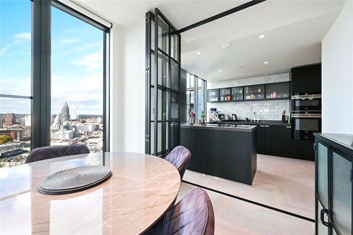 2 Bedroom Flat For Sale In One Crown Place, Hackney, EC2A