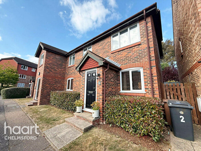 2 Bedroom Maisonette For Sale In Ramshaw Drive, Chelmsford, CM2