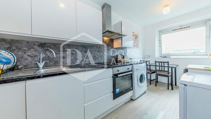 4 Bedroom Flat To Rent In York Way, Camden Town, London, N7