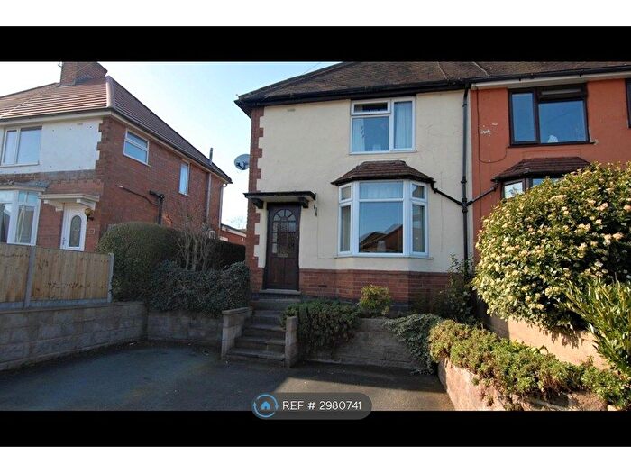 3 Bedroom Semi-detached House To Rent In Westlands Road, Uttoxeter, ST14