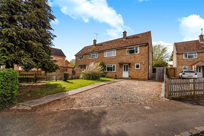 3 Bedroom Semi-Detached House For Sale In Windmill Street, Deddington, Oxfordshire, OX15