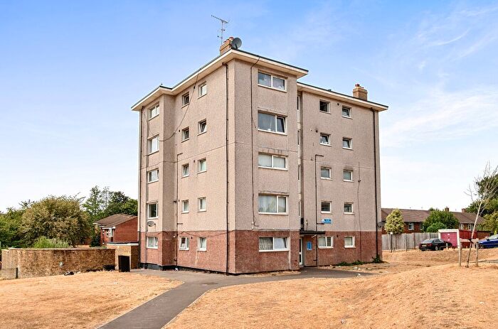 2 Bedroom Flat For Sale In Ennerdale Road, Maybush, Southampton, Hampshire, SO16