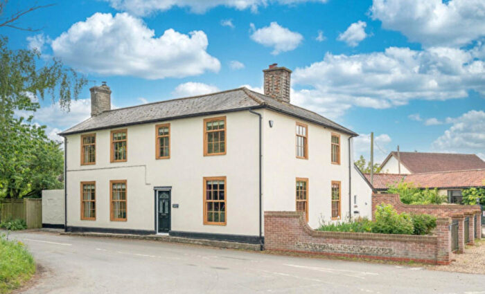 4 Bedroom Detached House For Sale In Bunwell Road, Besthorpe, NR17