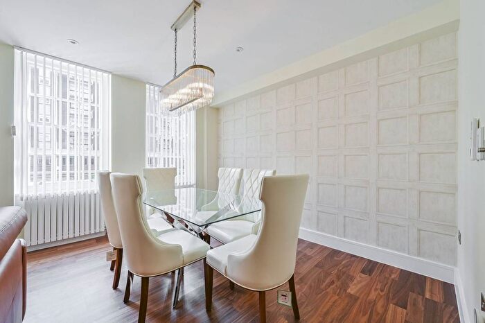 3 Bedroom Flat To Rent In Portman Square, Marylebone, London, W1H