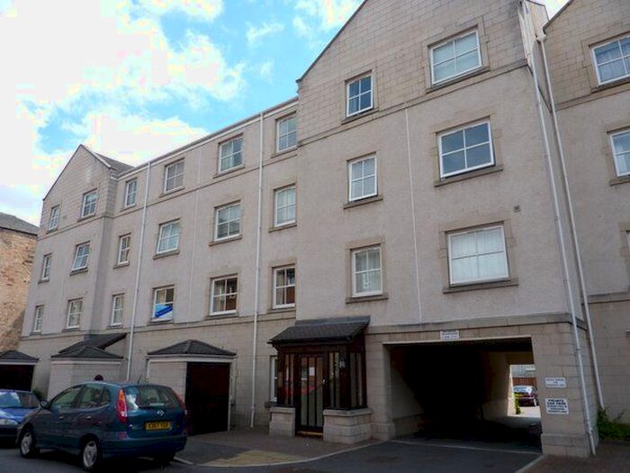 2 Bedroom Flat To Rent In Murano Place, Leith, Edinburgh EH7