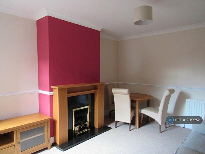 2 Bedroom Flat To Rent In Heaton, Newcastle Upon Tyne, NE6