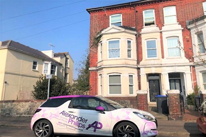 1 Bedroom Flat To Rent In Christchurch Road, Worthing, BN11