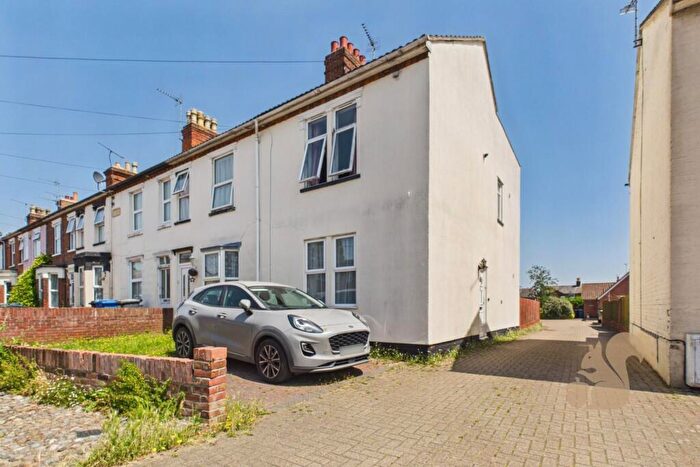 2 Bedroom End Of Terrace House For Sale In Cauldwell Hall Road, Ipswich, IP4