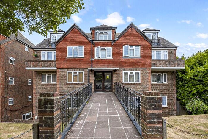2 Bedroom Flat For Sale In Balmoral Court, Nevill Road, Hove, BN3