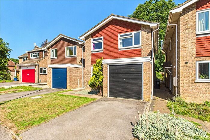 4 Bedroom Detached House For Sale In Adam Close, Baughurst, Tadley, Hampshire, RG26