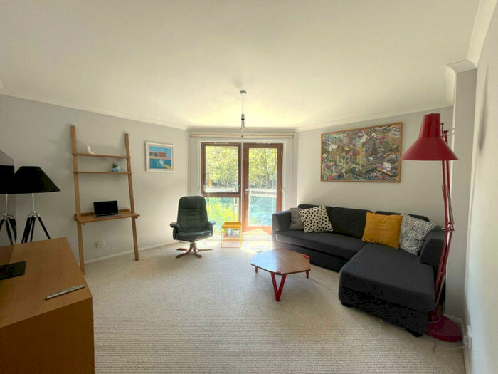 1 Bedroom Apartment To Rent In East Smithfield, London, E1W