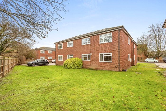 1 Bedroom Apartment For Sale In Swallow House, Savill Way, SL7