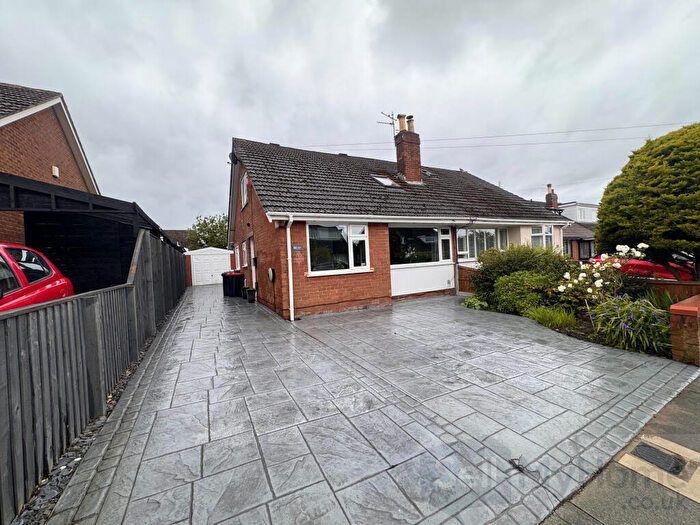 4 Bedroom Semi-Detached Bungalow For Sale In Parkstone Ave, Thornton / Cleveleys, FY5