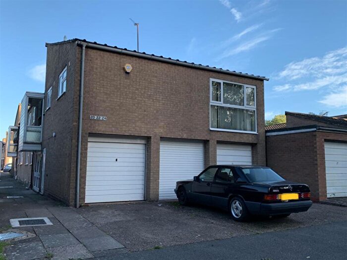 1 Bedroom Flat To Rent In Endsleigh Gardens, Leamington Spa, CV31