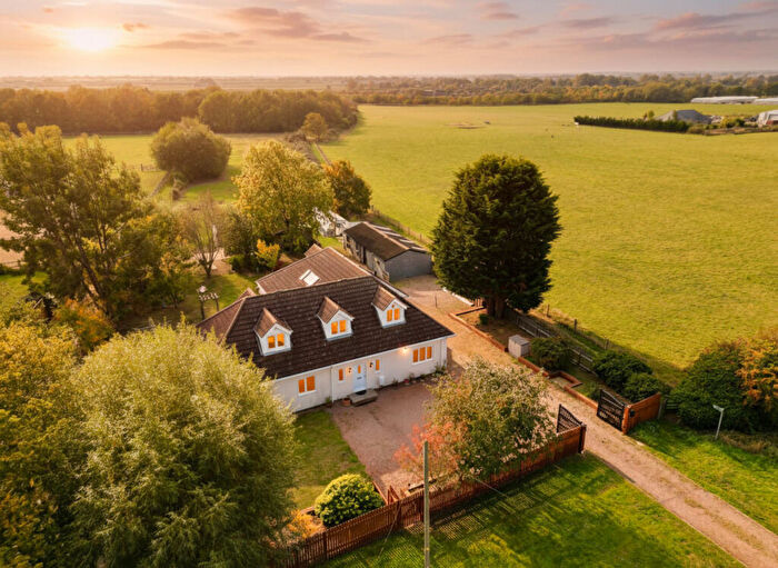 5 Bedroom Detached House For Sale In Benwick Road, Doddington, PE15