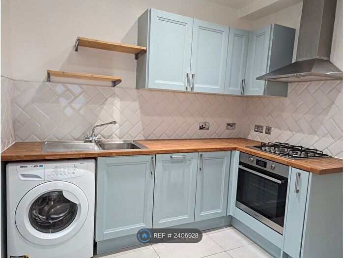 2 Bedroom Flat To Rent In Kingsland Road, London, E2