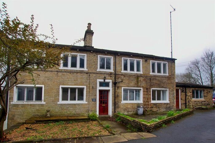 4 Bedroom Property To Rent In Woodfield Cottages, Old Lane, Halifax, HX3