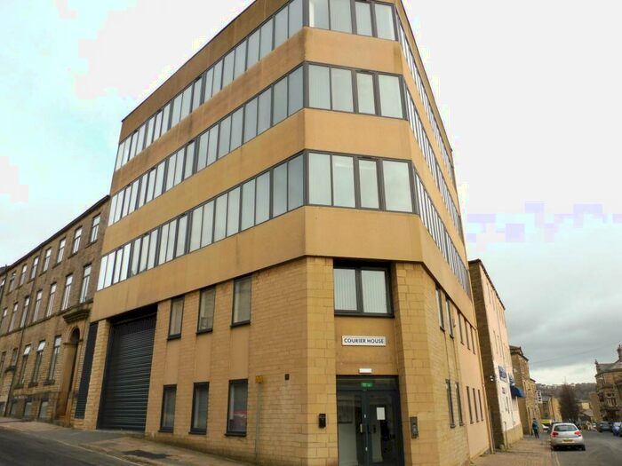 1 Bedroom Apartment To Rent In King Cross Street, Halifax, HX1