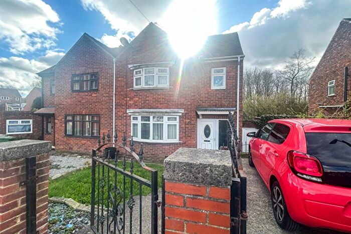 2 Bedroom Semi-Detached House For Sale In Evesham, South Hylton, SR4