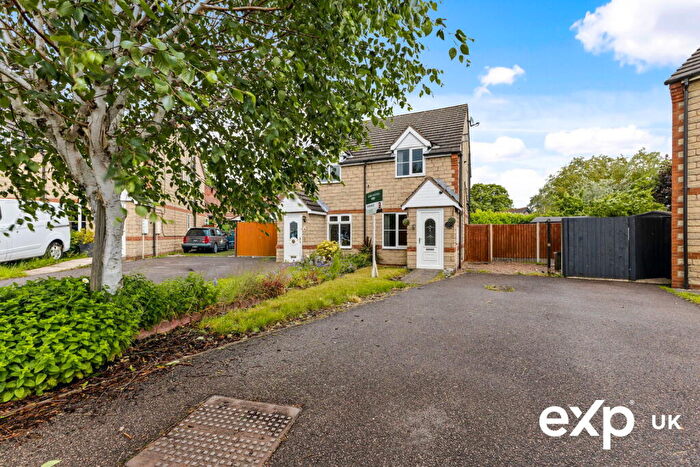 2 Bedroom Semi-Detached House For Sale In New Scott Street, Langwith, NG20