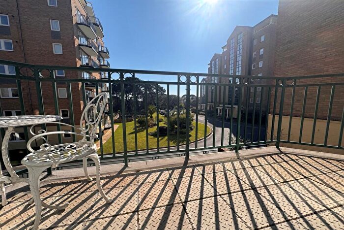 2 Bedroom Flat For Sale In Bournemouth, BH1