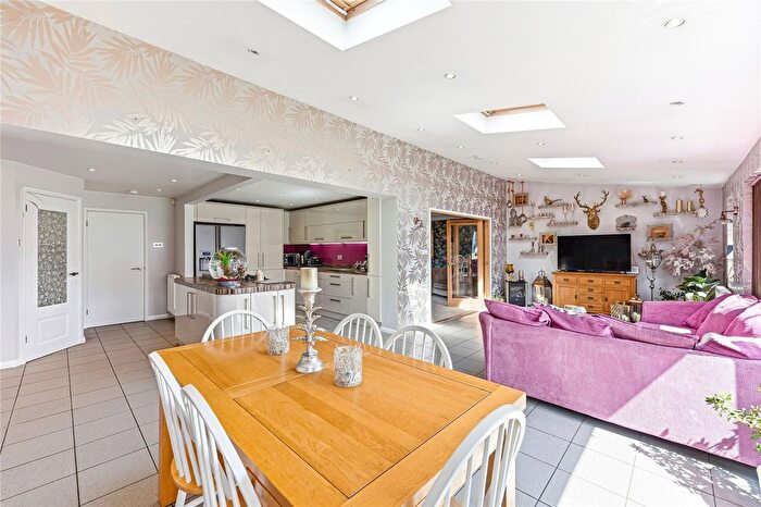 4 Bedroom Detached House For Sale In Church Road, Wootton, Bedford, Bedfordshire, MK43