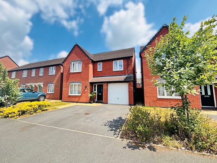 4 Bedroom Property To Rent In Academy Drive, Rugby, CV21