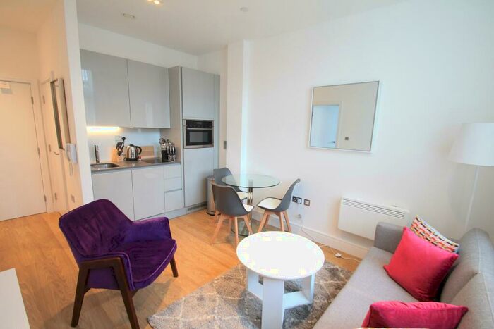 1 Bedroom Apartment To Rent In Laporte Way, Luton, LU4