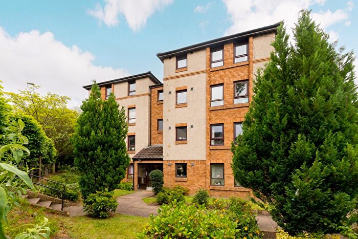 2 Bedroom Flat For Sale In / Liberton Gardens, Edinburgh, EH16
