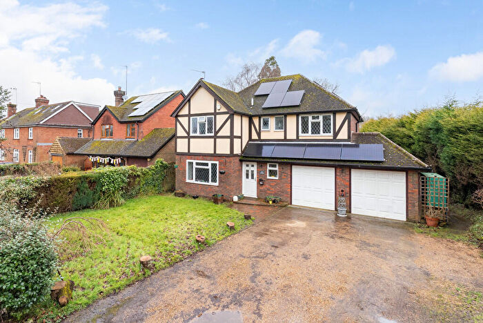 4 Bedroom Detached House For Sale In Oakview, Paynes Green Cottages, RH5