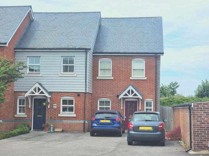 3 Bedroom Terraced House To Rent In Gladstone Road, Deal, CT14