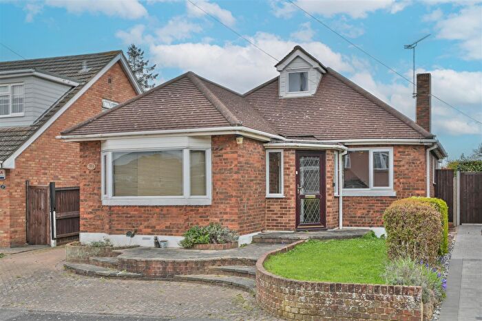 3 Bedroom Detached Bungalow For Sale In Rushdene Road, Brentwood, CM15