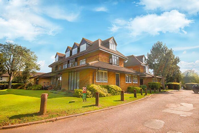 Studio To Rent In Beetham Court, Crouchfields, Ware, SG12